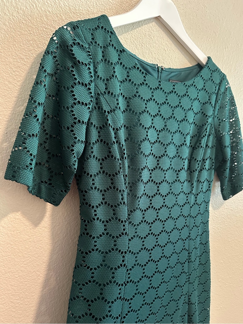 ☀️ JESSICA HOWARD Eyelet Short Sleeve Mini Dress